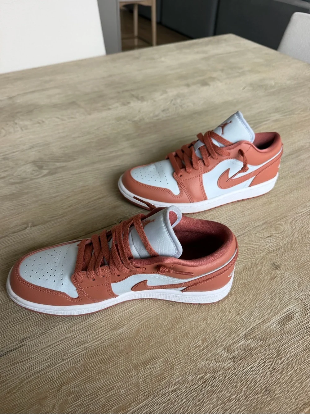 Nike low top